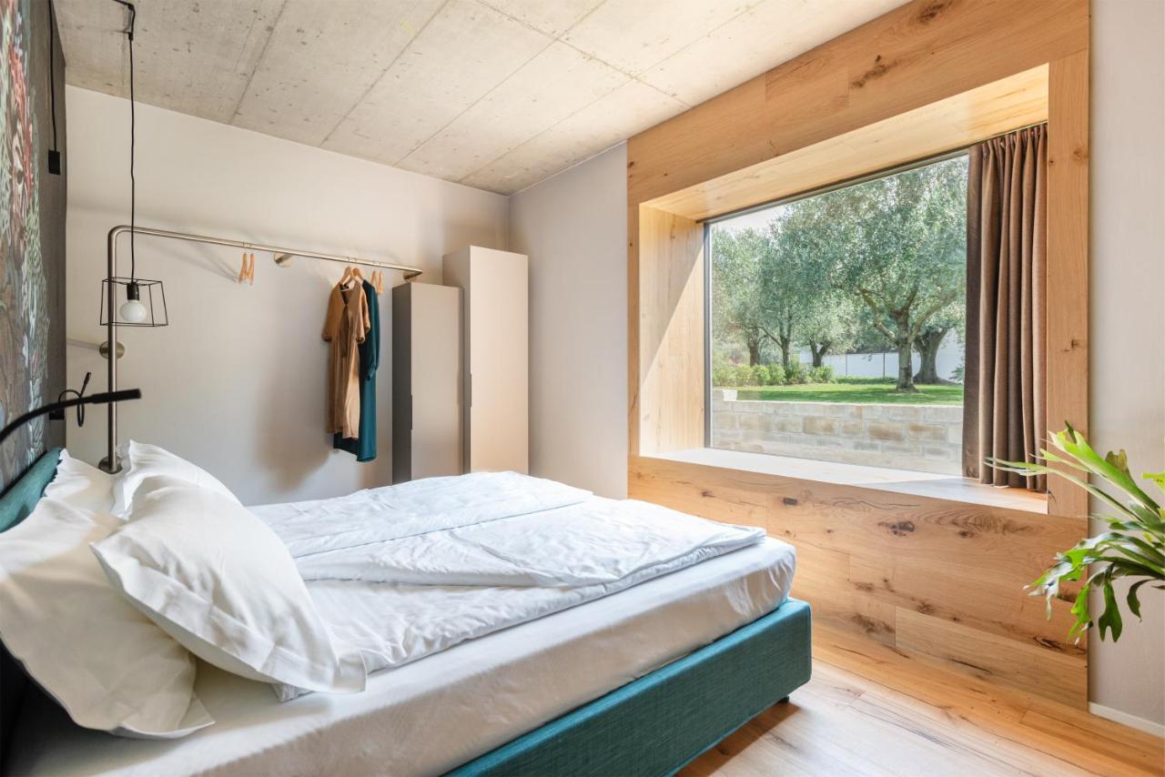 مبيت وإفطار ريفا ديل غاردا Oleeva Garda Living - Adults Only المظهر الخارجي الصورة